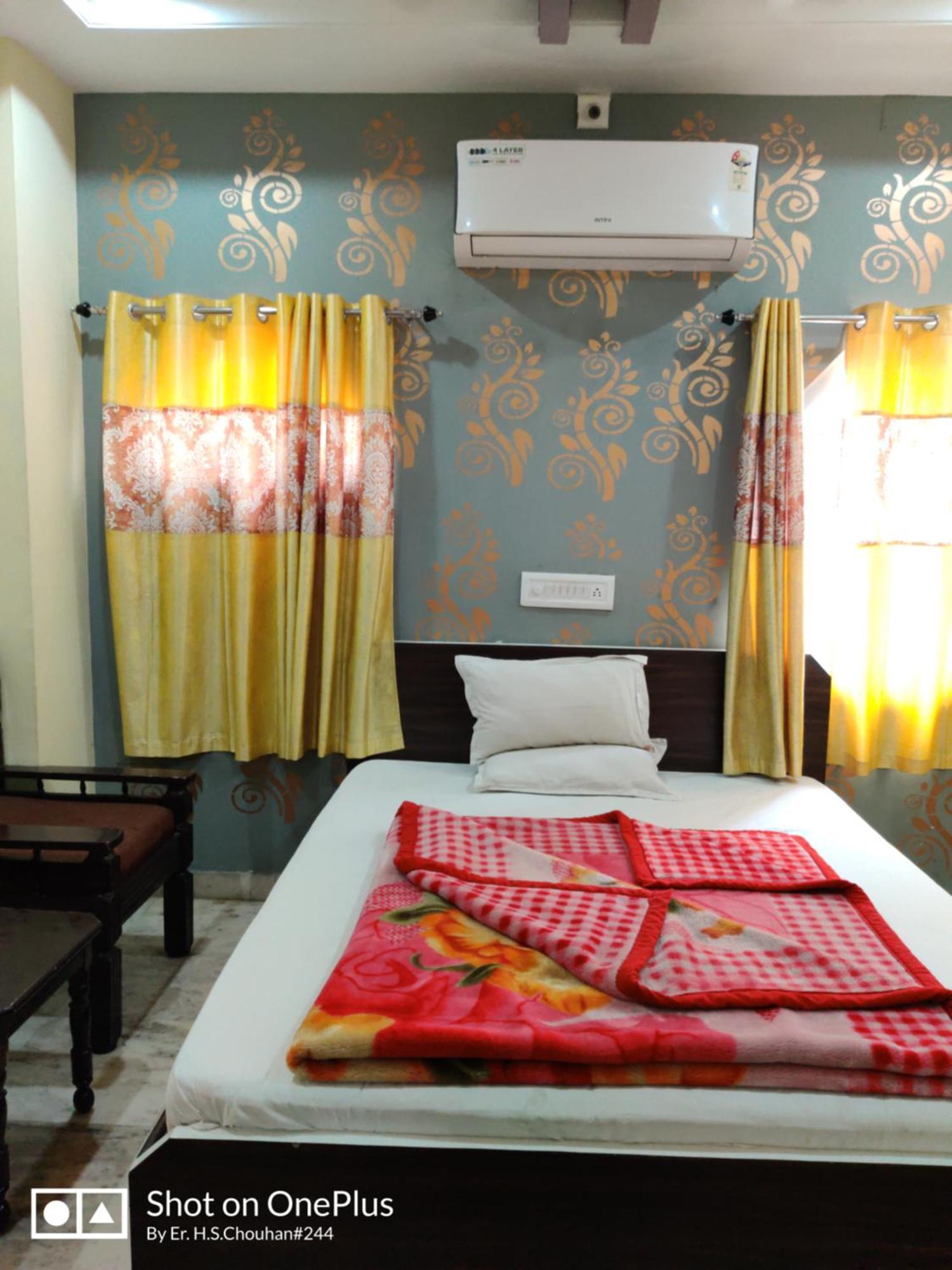 Hotel Gokul Palace Udaipur Extérieur photo