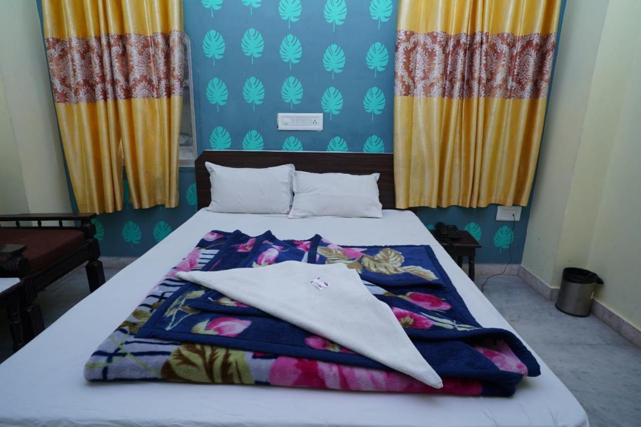 Hotel Gokul Palace Udaipur Extérieur photo