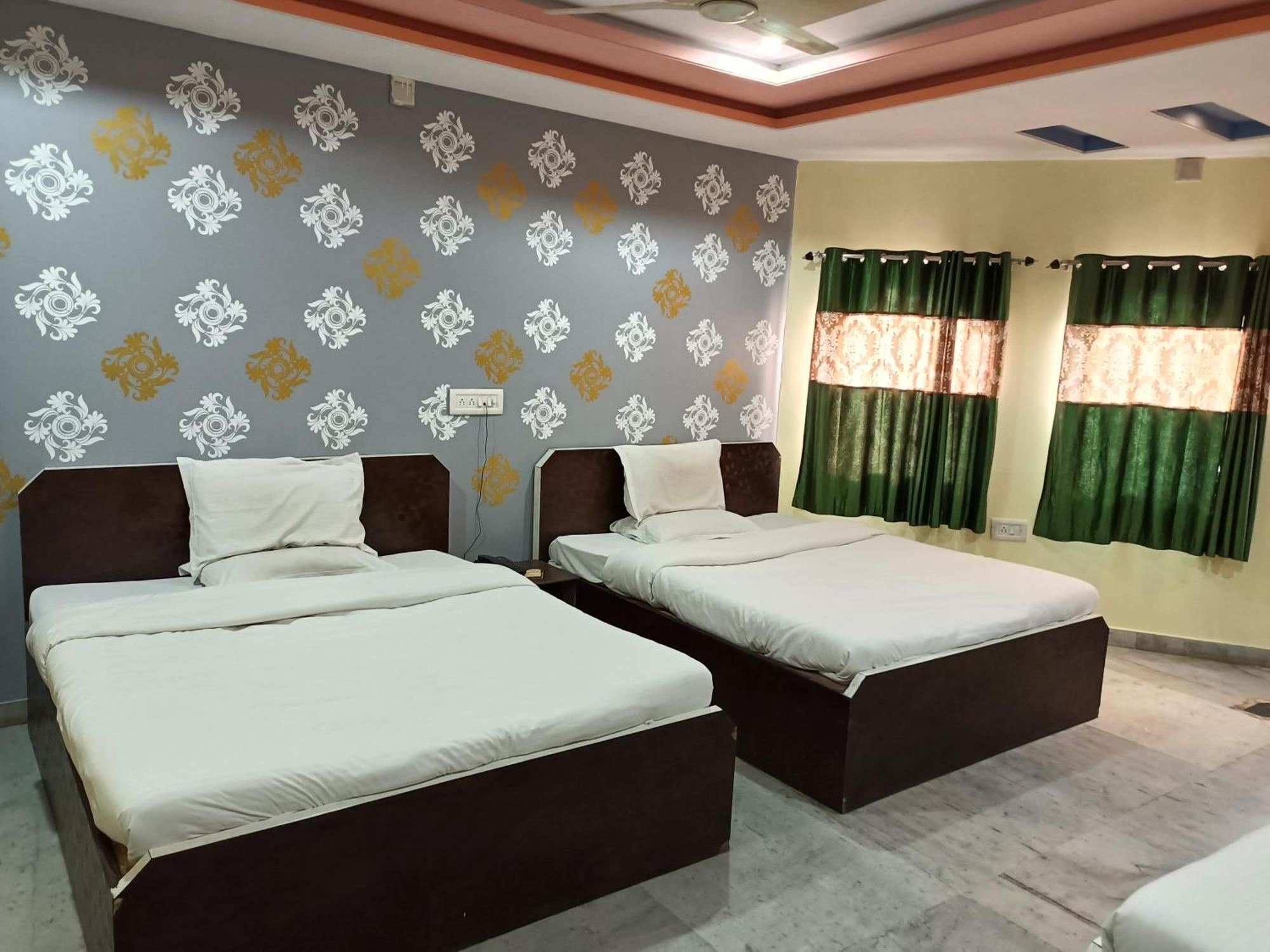 Hotel Gokul Palace Udaipur Extérieur photo